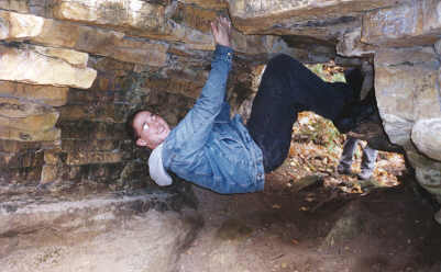 Kevin climbs the Kankakee Arch